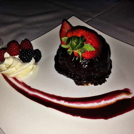 Photo of Larsen's Steakhouse in Valencia, Santa Clarita