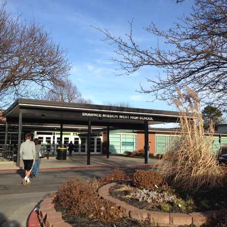 Photo of Shawnee Mission West High School in Overland Park