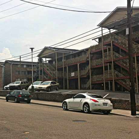 Photo of Apartment Buildings in NE corner of Fort Sanders in Fort Sanders, Knoxville