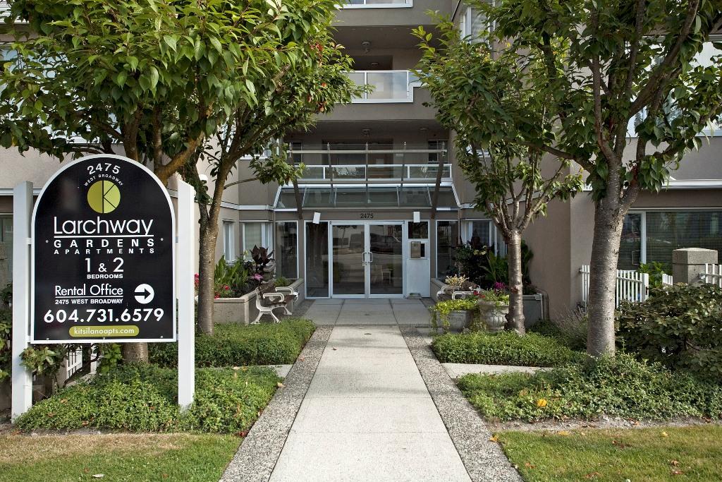 24752485 West Broadway, Vancouver BC Walk Score