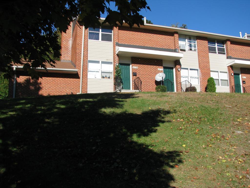 Scott Gardens Apartments, Waterbury CT Walk Score