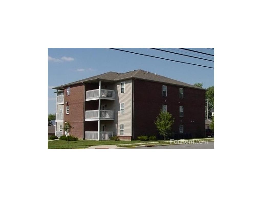 Towne Center Apartments - The rent at Towne Center Apartments ranges from $475 for a one bedroom to a $675 three bedroom