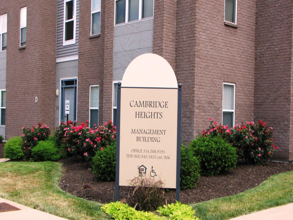 Cambridge Heights Apartments, St. Louis MO Walk Score