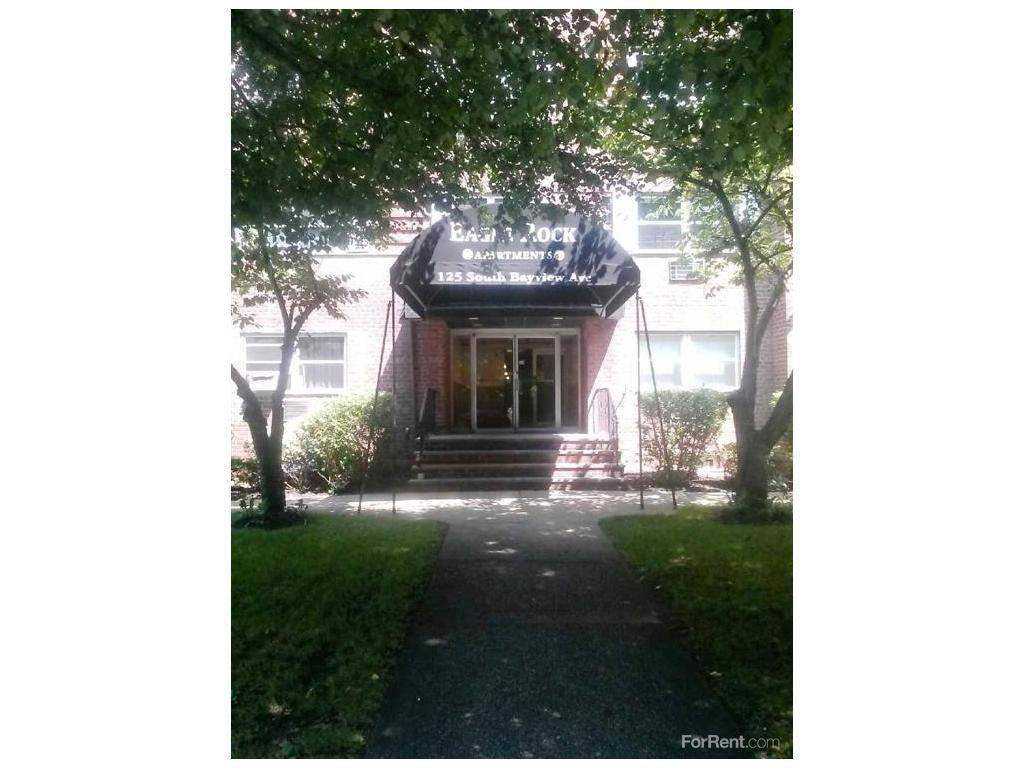 Pine Gardens Apartments, Freeport NY Walk Score