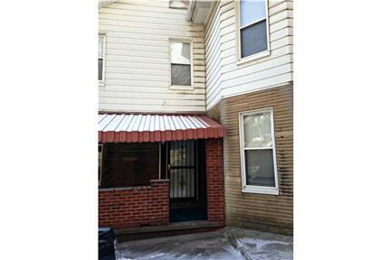 Close to the city with incredible views!! - Pittsburgh Welcome to 1773 Perrysville Ave in Perry Hilltop only 1 block from the Mexican War Streets