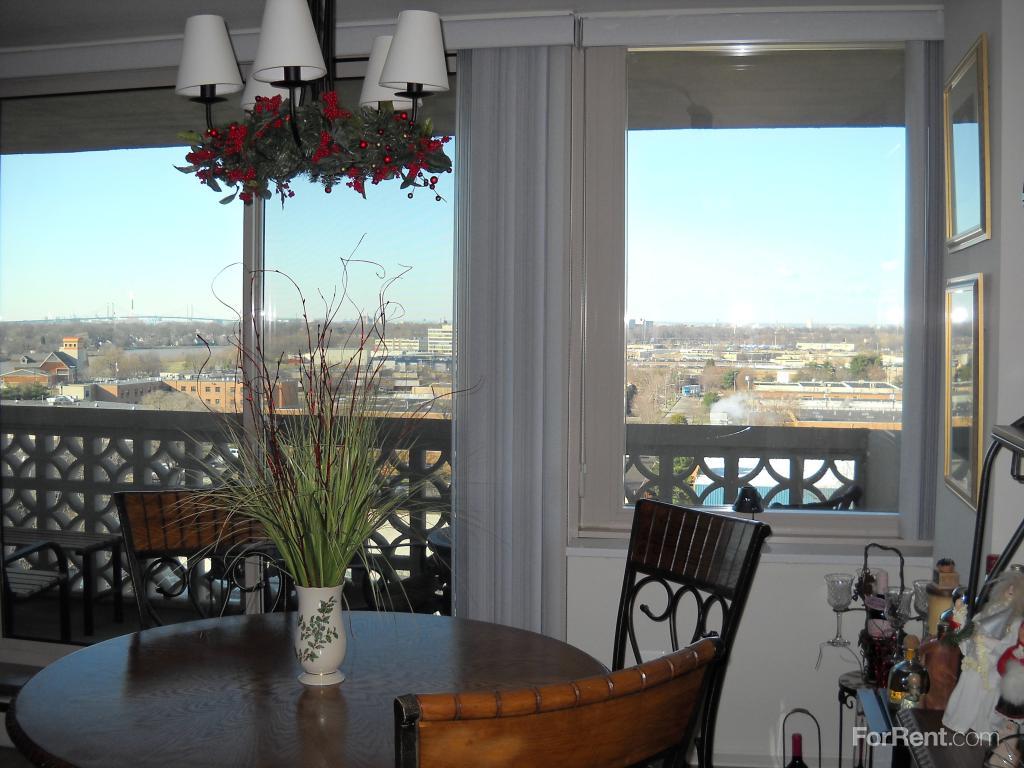 Cooper River Plaza Apartments, Pennsauken NJ Walk Score