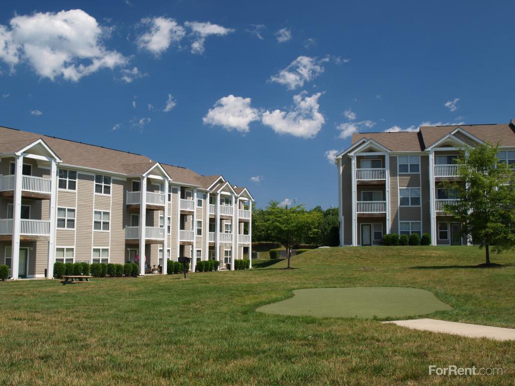 The Vinings at Iron Bridge Apartments, Richmond VA Walk