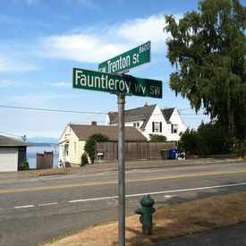 Photo of FAUNTLEROY WAY SW & SW BARTON ST