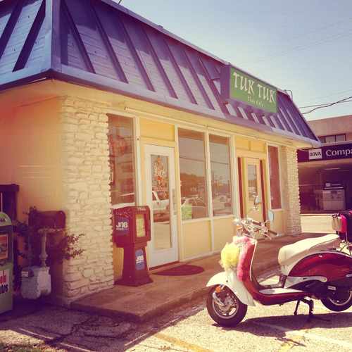 photo of Tuk Tuk Thai Cafe at 5517 Manchaca Rd Austin TX 78745