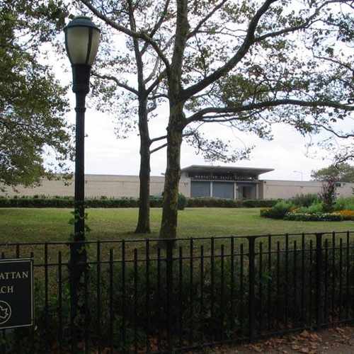 photo of Manhattan Beach Park at 1017 Oriental Boulevard Brooklyn NY 11235
