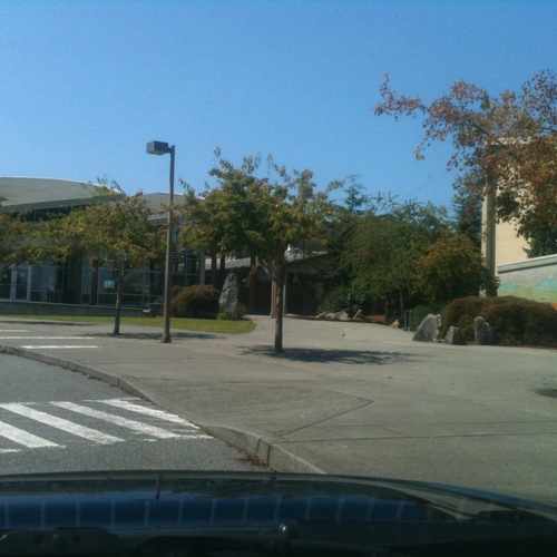 photo of Cascade High School at 801 East Casino Road Everett WA 98203