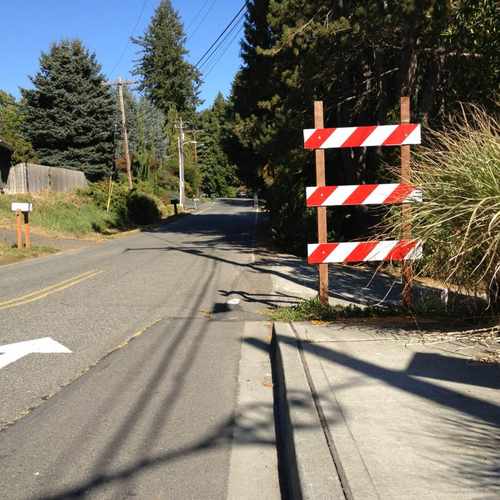 photo of Sidewalk Ends at 18725 Ross Road Bothell WA 98011