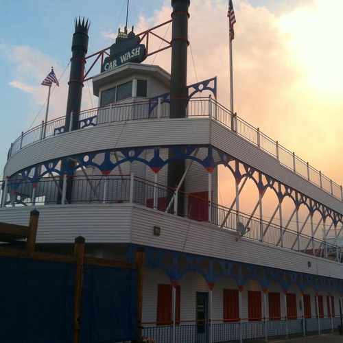 photo of Riverboat Car Wash at 3480 South Poplar Street Denver CO 80224