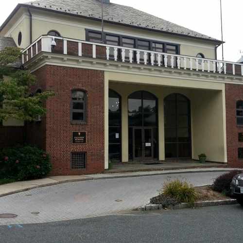 photo of Calvert School at 211 Stony Run Lane Baltimore MD 21210