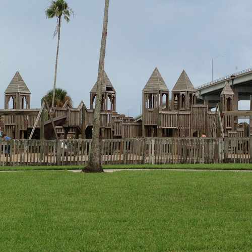 Manatees New Smyrna Beach The Best Beaches In World South Causeway New Smyrna Beach Fl Walk Score