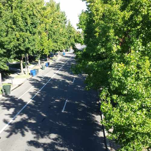 photo of 1042 Florin Road at 1040 Florin Road Sacramento CA 95831