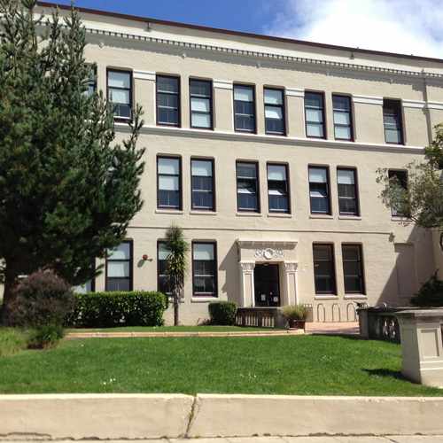 photo of Aptos Middle School at 105 Aptos Avenue San Francisco CA 94127