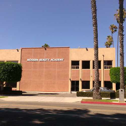 photo of 1032 South Oxnard Boulevard at 1012 Donlon Avenue Oxnard CA 93030