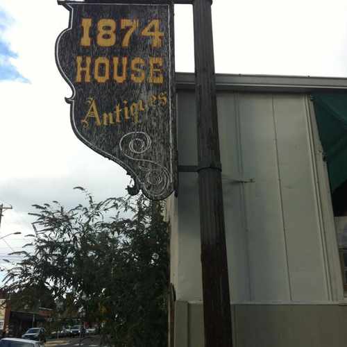 photo of 1874 House Antiques at 8070 Southeast 13th Avenue Portland OR 97202