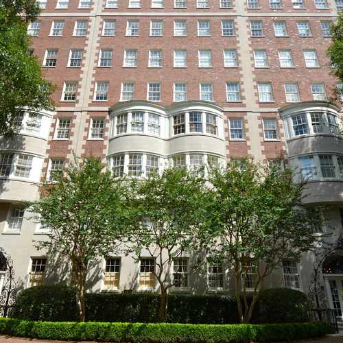 photo of Reid House Condominium Association at 1325 Peachtree Street Northeast Atlanta GA 30309