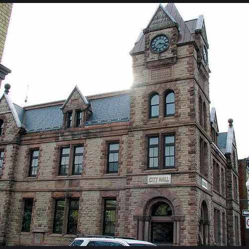 photo of Woodstock City Hall at 500 Dundas Street Woodstock ON Canada