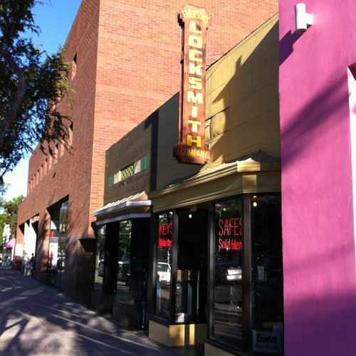 photo of Emerson Locksmith at 8900 California 2 West Hollywood CA 90069