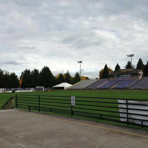 photo of Merlo Field at 5200 North Willamette Boulevard Portland OR 97203