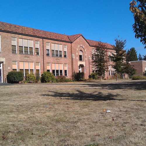 photo of Rigler School at 5401 Northeast Prescott Street Portland OR 97218