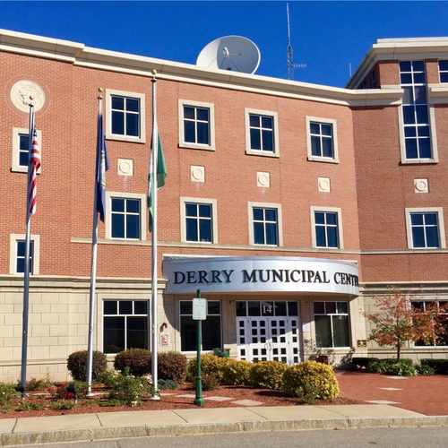 photo of Derry Municipal Center at 14 Manning Street Derry NH 03038