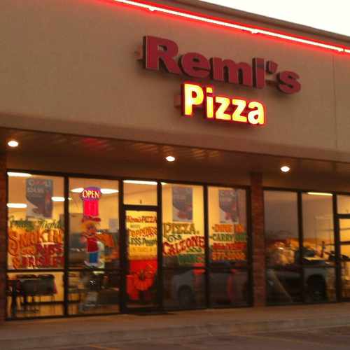 photo of Remi's Pizza at 1693 South Mustang Road Yukon OK 73099