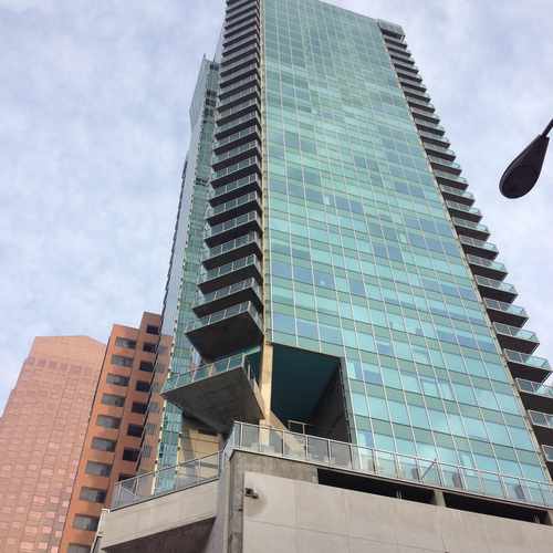 photo of W 9th St at West 9th Street Los Angeles CA US