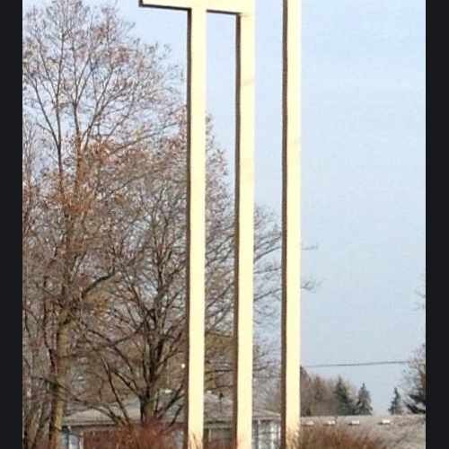 photo of Holy Trinity Lutheran Church at 39020 5 Mile Rd Livonia MI 48154