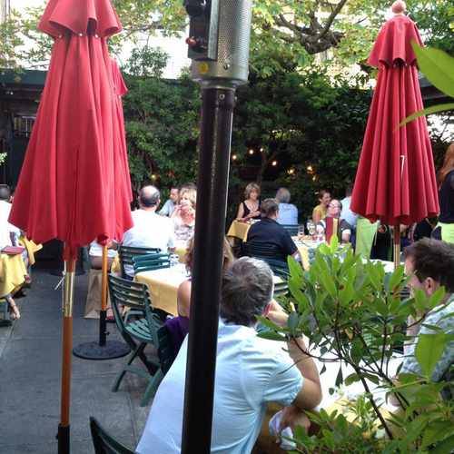 photo of Serafina at 2043 Eastlake Avenue East Seattle WA 98102