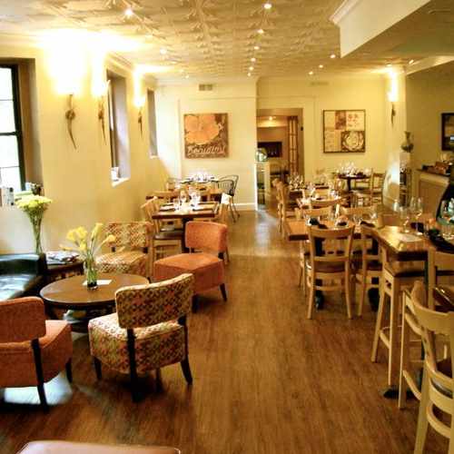 photo of LiLLiES Restaurant & Bar at 2915 Connecticut Avenue Northwest Washington DC 20008