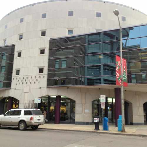 photo of Kalamazoo Public Library at 315 S Rose St Kalamazoo MI US