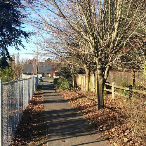 photo of Davis St. Pedestrian Walkway at 10225 East Burnside Street Portland OR 97216