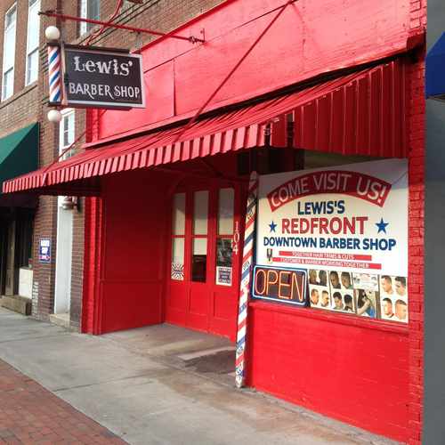 photo of Lewis Barber Shop at 140 Broad Street Kingsport TN 37660