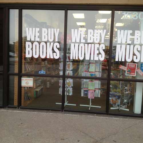 photo of Half Price Books at 15309 West 119th Street Olathe KS 66062