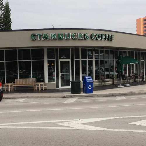 photo of Starbucks at 52 Curtiss Parkway Miami Springs FL 33166