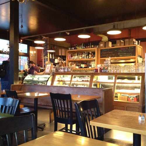 photo of Louisa's Café Bakery & Bar at 2379 Eastlake Avenue East Seattle WA 98102