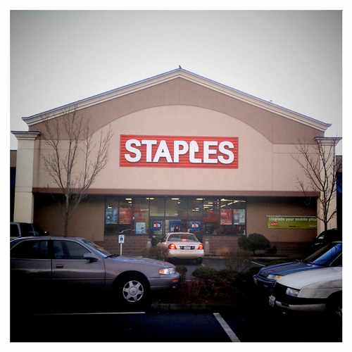 photo of Staples at 15790 Redmond Way Redmond WA 98052