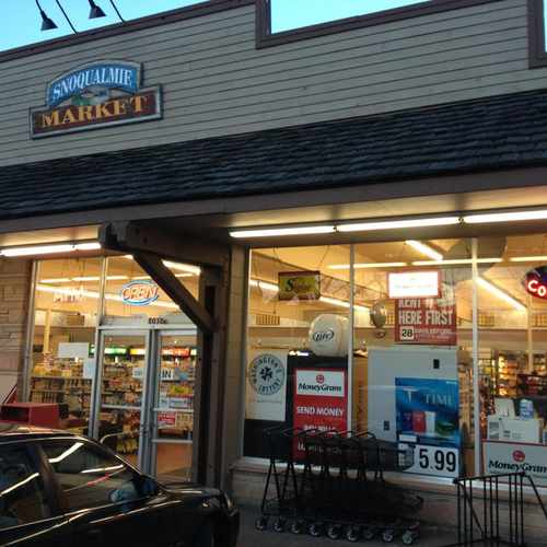 photo of Snoqualmie Market at 8030 Railroad Avenue Snoqualmie WA 98065