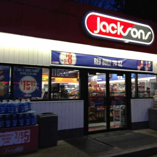 photo of Jacksons Shell at 18517 Northeast 116th Street Redmond WA 98052
