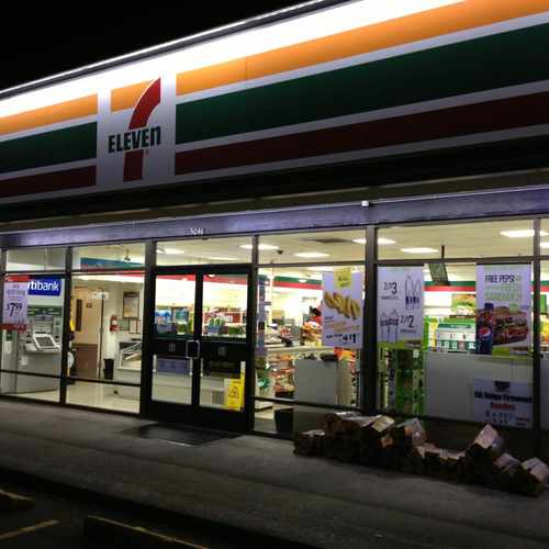 photo of Seven Eleven at 14998 Northeast 51st Street Redmond WA 98052