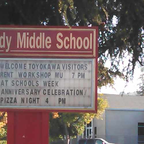 photo of Kennedy Middle School at 821 Bubb Road Cupertino CA 95014