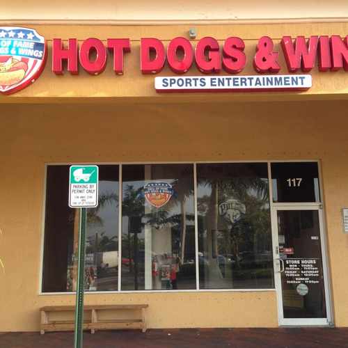 photo of Hall of Fame Hotdogs & Wings at 18600 Northwest 87th Avenue Hialeah FL 33018