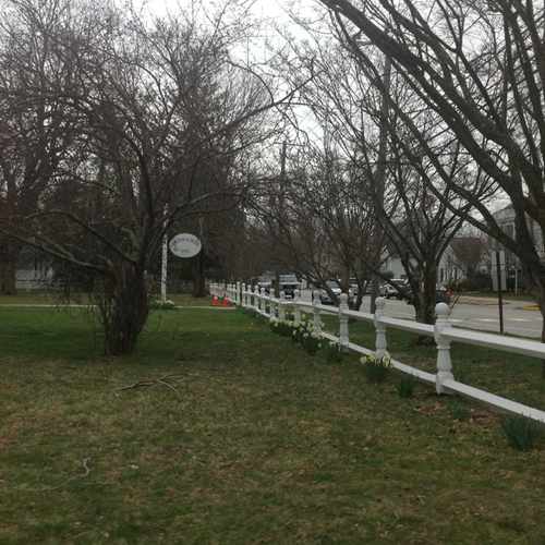 photo of Center School at 49 Lyme Street Old Lyme CT 06371