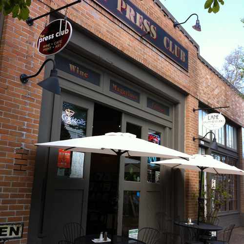 photo of Press Club at 2621 Southeast Clinton Street Portland OR 97202