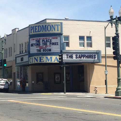 photo of Piedmont Theatre at 4186 Piedmont Avenue Oakland CA 94611