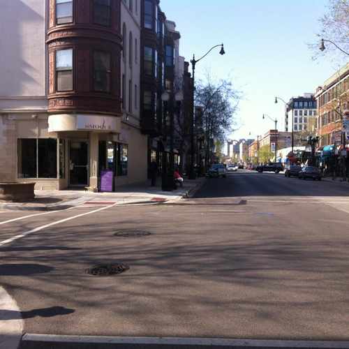 photo of Smoque at 2832 North Broadway Chicago IL 60657
